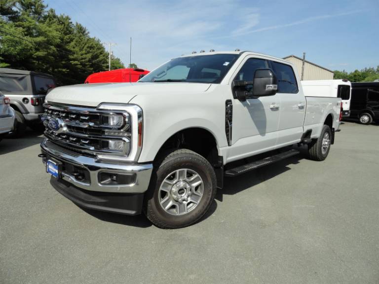 2026 Ford Super Duty F-350® LARIAT®
