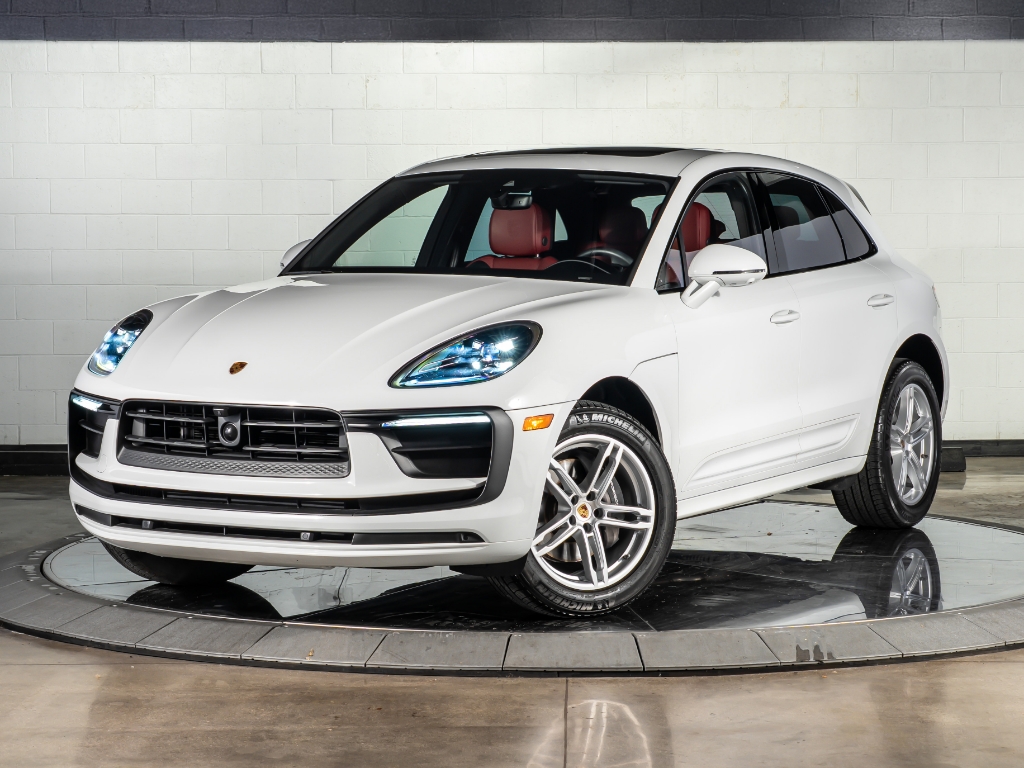 2025 Porsche Macan