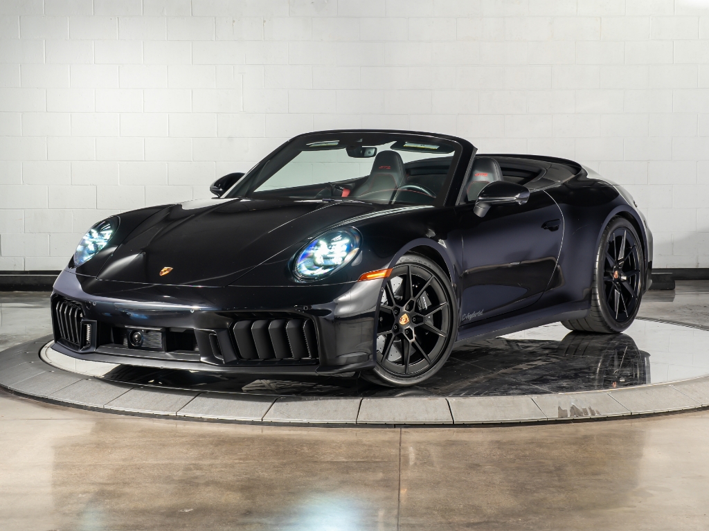 2025 Porsche 911 Carrera 4 GTS Cabriolet