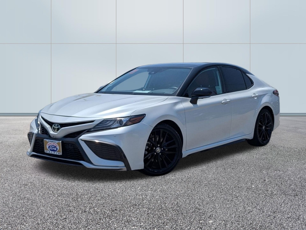 2021 Toyota Camry XSE V6