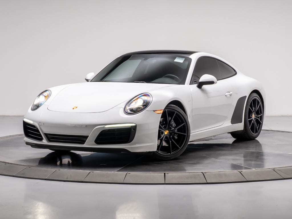 2018 Porsche 911 Carrera