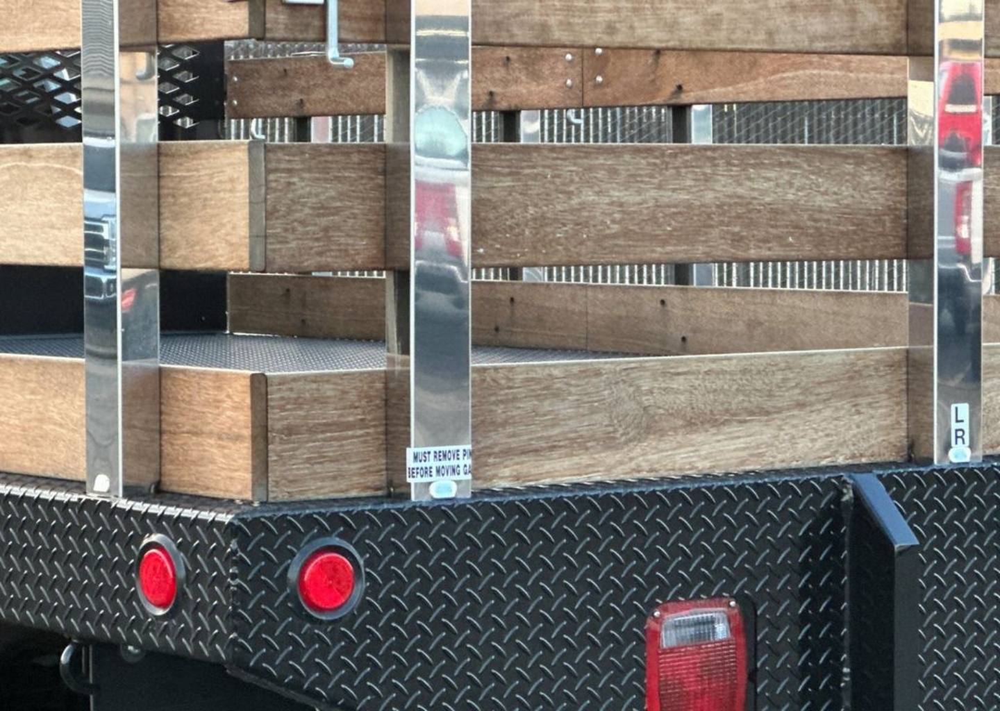2025 Ford F-550 Super Duty Chassis Cab XL - Photo 19