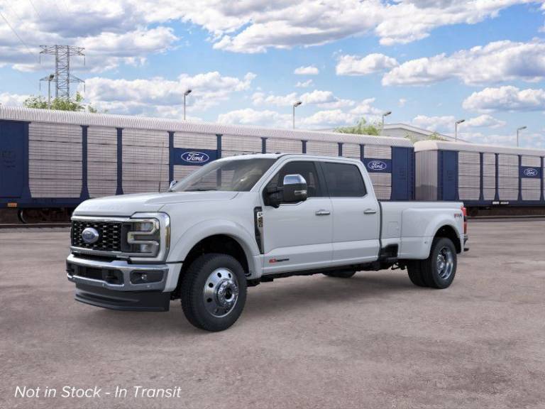 2026 Ford F-450SD LARIAT