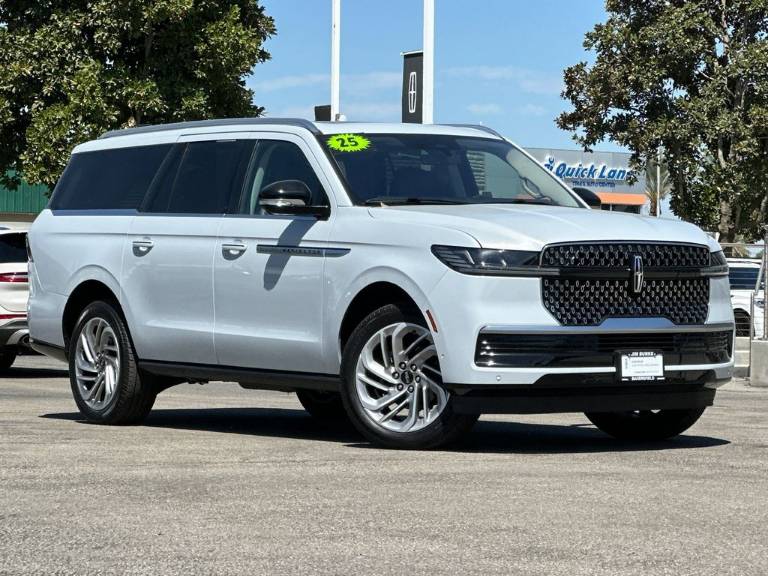 2025 Lincoln Navigator L Reserve