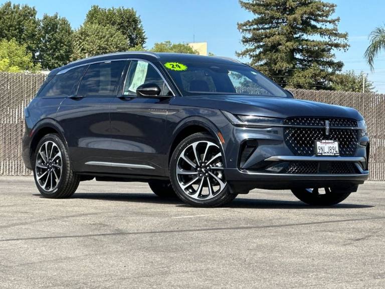 2024 Lincoln Nautilus Black Label