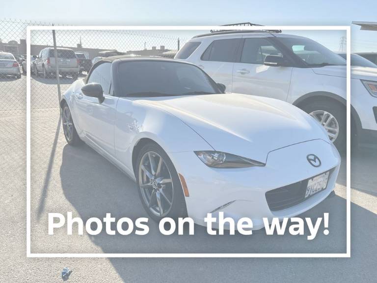 2021 Mazda MX-5 Miata Sport