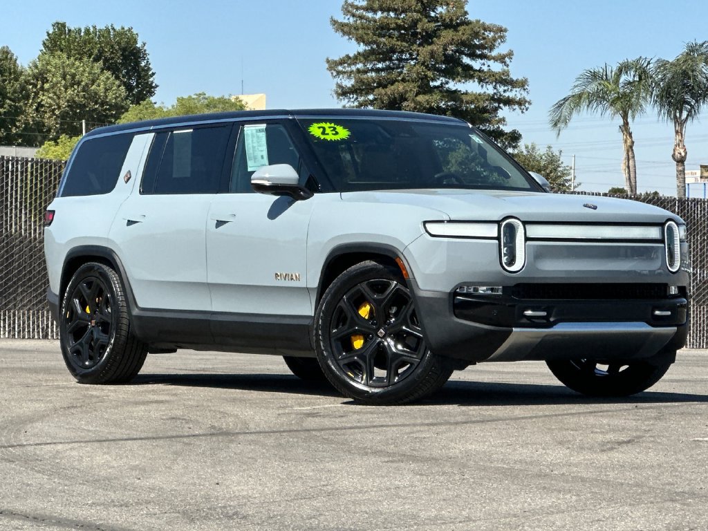 2023 Rivian R1s