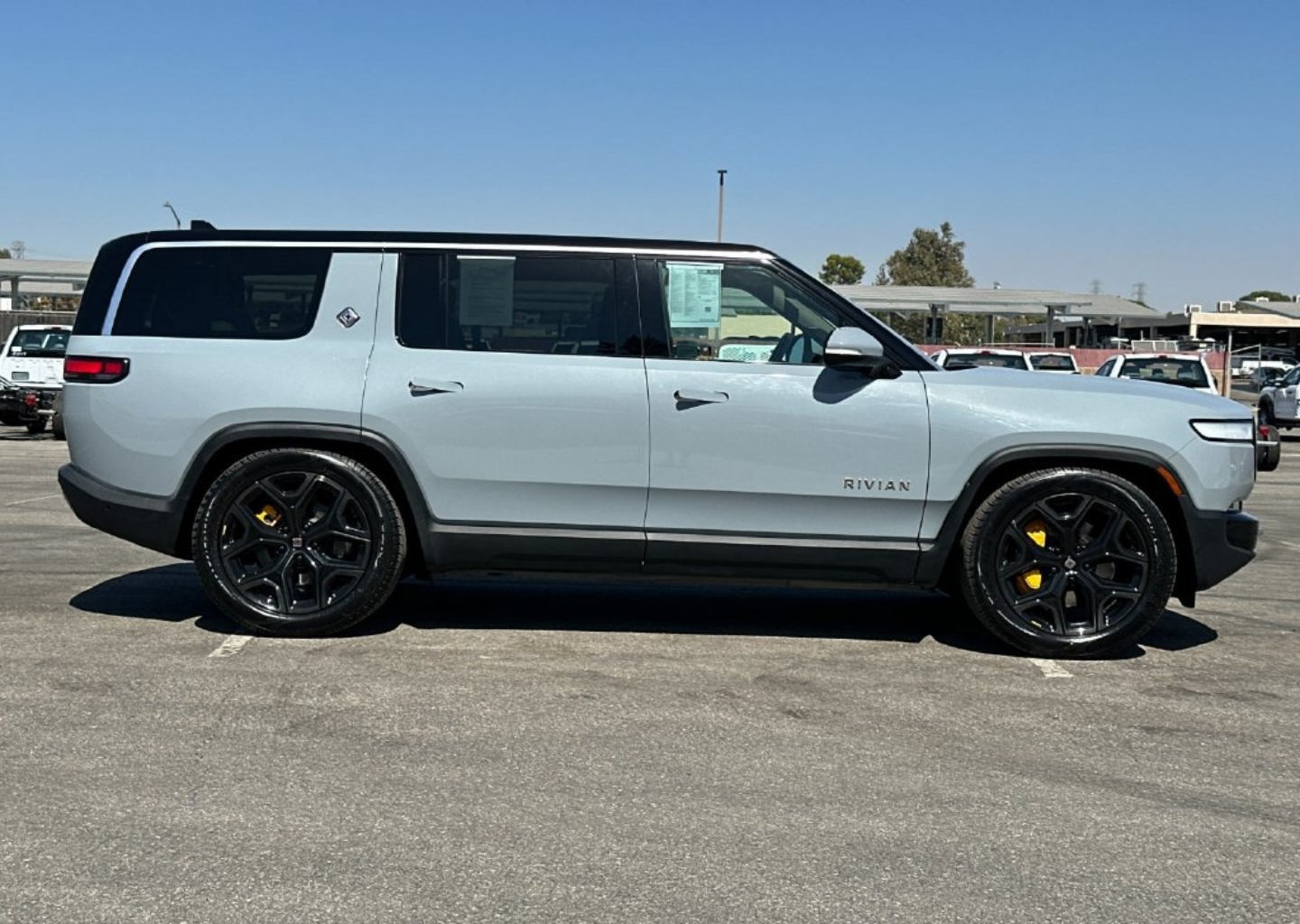 Used 2023 Rivian R1S Adventure with VIN 7PDSGABA5PN022758 for sale in Bakersfield, CA