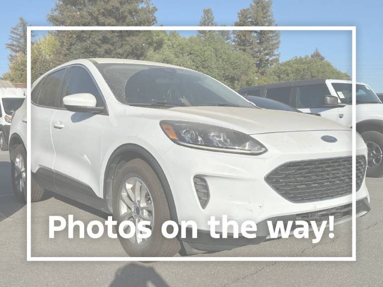2020 Ford Escape SE