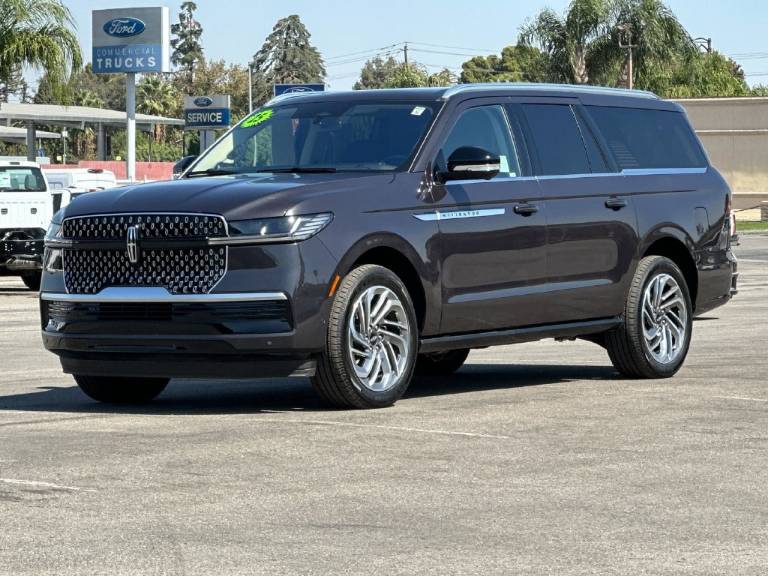 2025 Lincoln Navigator L Reserve