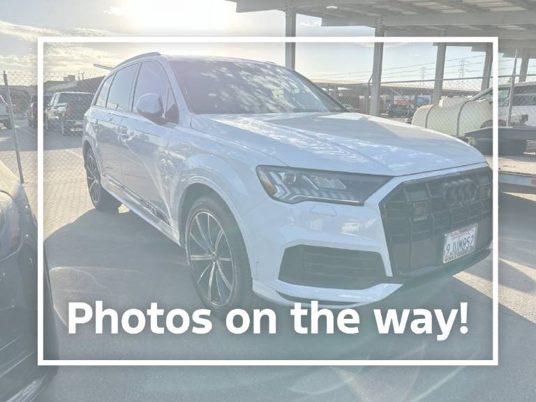 2023 Audi Q7 Premium Plus