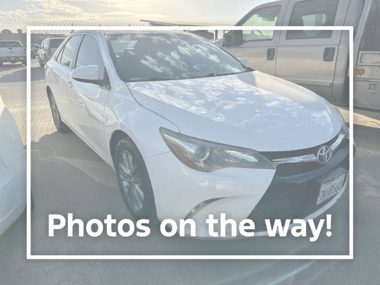 2015 Toyota Camry SE